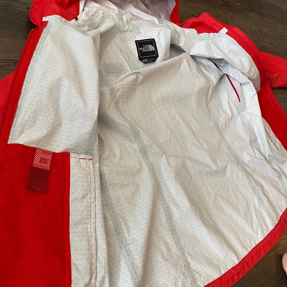 The North Face Jacket Windbreaker - Picture 8 of 9